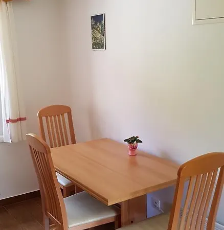 Konukevi Pr' Betel 2*