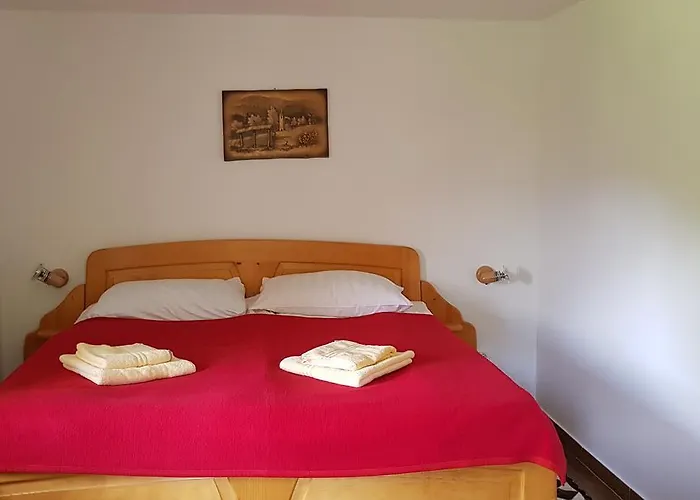 Pr' Betel בית הארחה יסניצה