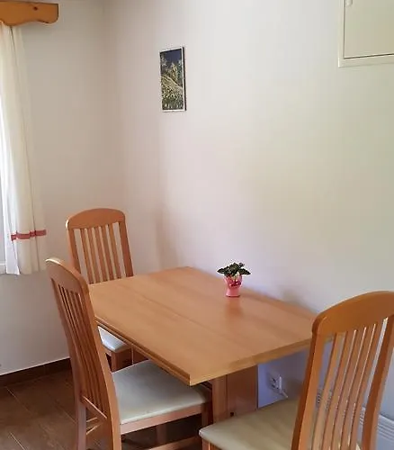 בית הארחה Pr' Betel 2*